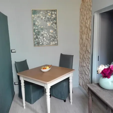 Only For Two Giumbabulla