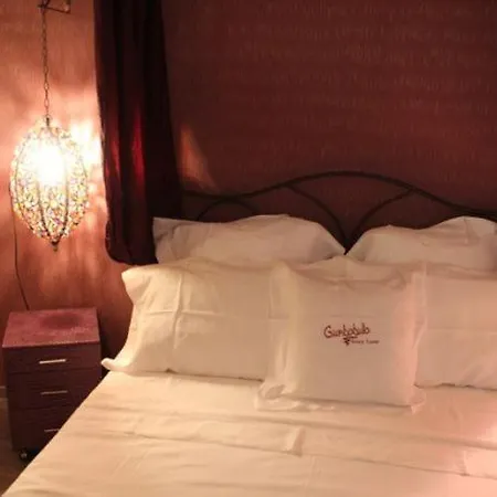 Pensión Only For Two Giumbabulla