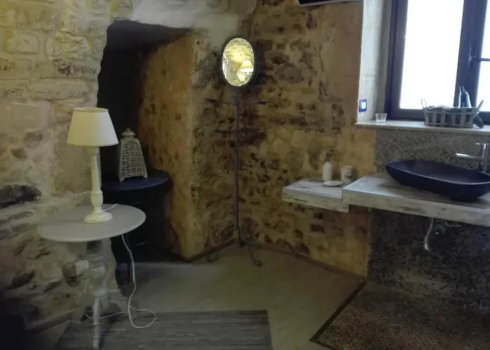 Only For Two Giumbabulla 4*