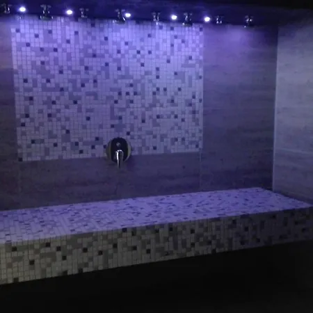 Konukevi Only For Two Giumbabulla 4*