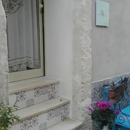 Only For Two Giumbabulla Ragusa