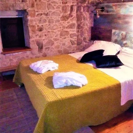 Only For Two Giumbabulla 4*